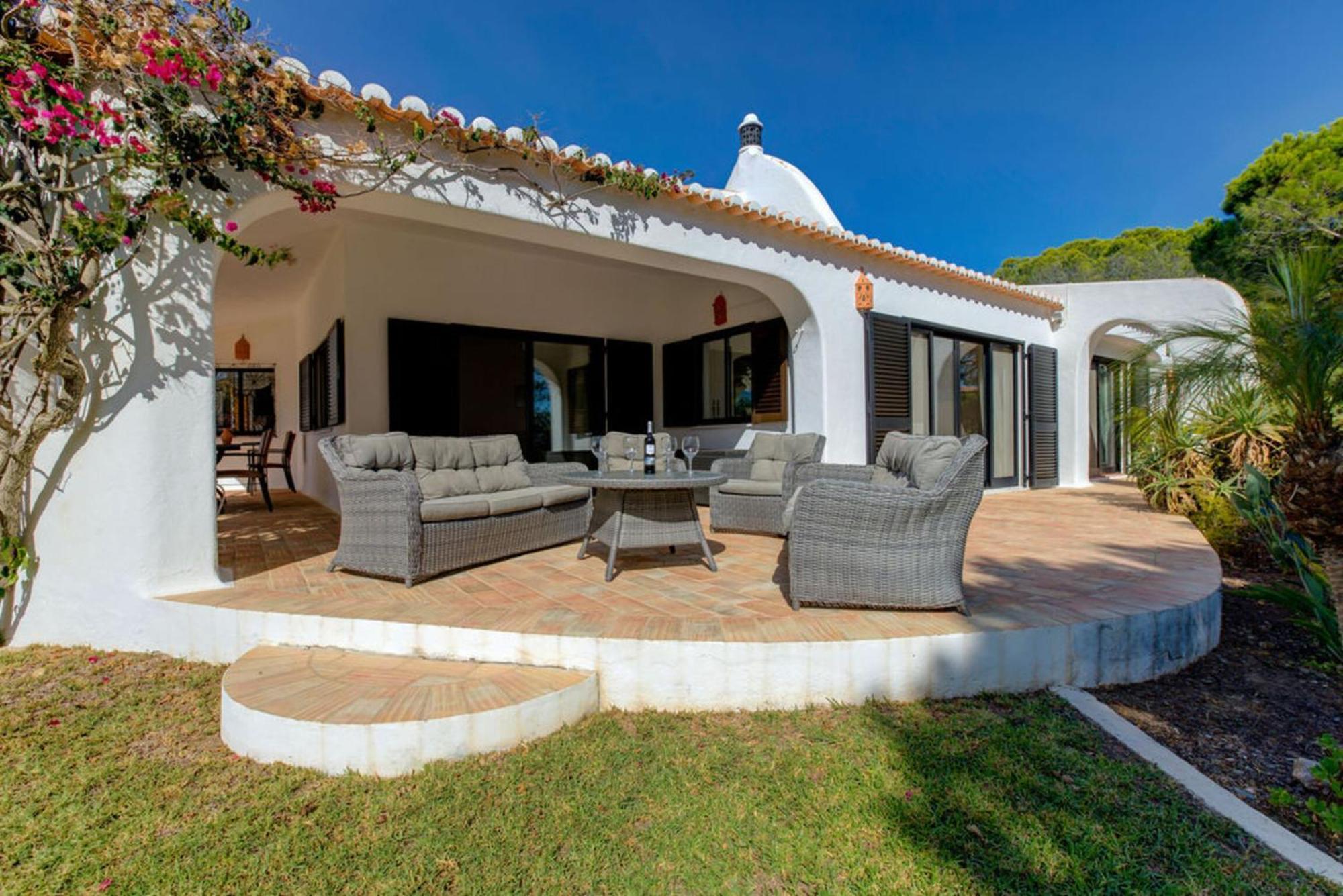Villa Barlavento - Stunning 4-Bedroom Villa With Tennis Court Carvoeiro  Exterior foto