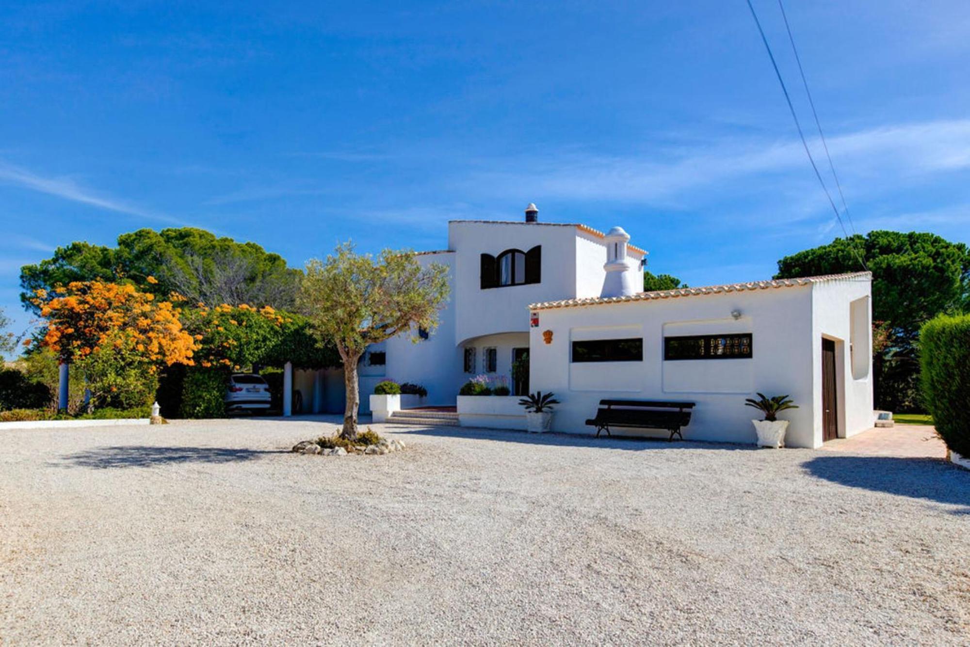 Villa Barlavento - Stunning 4-Bedroom Villa With Tennis Court Carvoeiro  Exterior foto